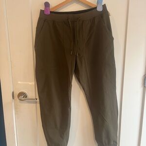 lululemon athletica Men's Khaki Joggers